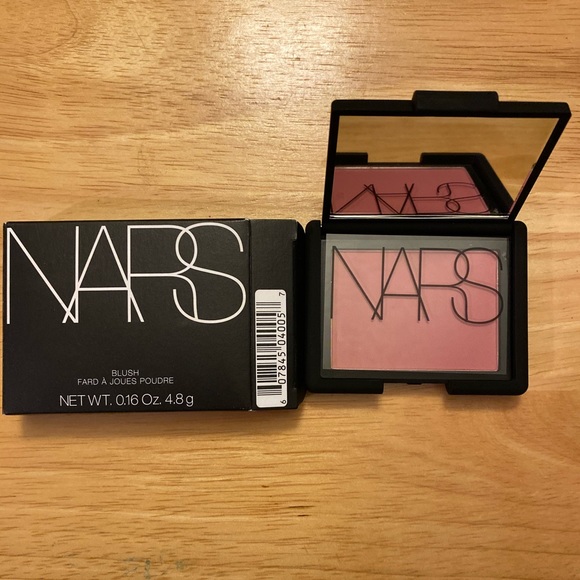 NARS Blush - Amour - Picture 2 of 3